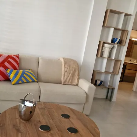 Le Malakoff Apartment